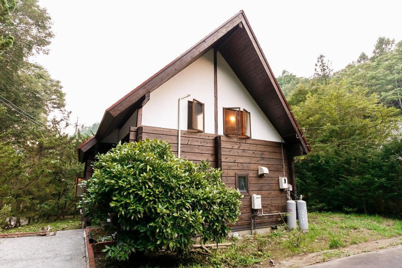 ログハウスせせらぎ Tsuru Εξωτερικό φωτογραφία